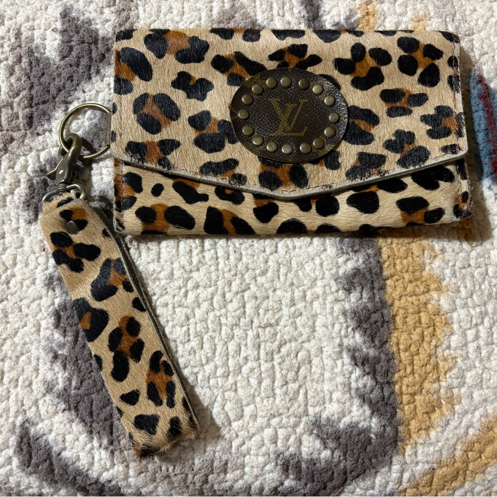 Keep it GypsyLeopard Print Wristlet with Zip